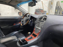Load image into Gallery viewer, FRONT INTERIOR DOOR TRIM PANEL Lexus ES350 2007 07 - 1123877