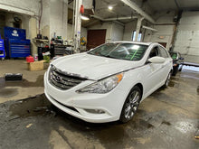 Load image into Gallery viewer, Console Hyundai Sonata 2011 11 2012 12 2013 13 - 1126485