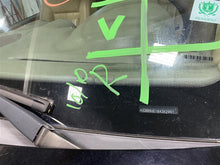 Load image into Gallery viewer, FENDER Mercedes ML320 ML350 ML63 2006 06 2007 07 2008 08 09 10 11 Right - 1127885