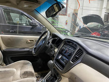 Load image into Gallery viewer, QUARTER PANEL CUT ASSEMBLY Toyota Highlander 2001 01 2002 02 2003 03 Left - 1129047