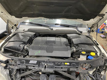 Load image into Gallery viewer, FRONT DOOR Land Rover LR3 LR4 2005 05 2006 06 2007 07 2008 08 2009 09 - 12 Right - 1131923