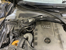 Load image into Gallery viewer, FRONT KNEE Audi A6 A7 12 13 14 15 16 17 Right - 1136139