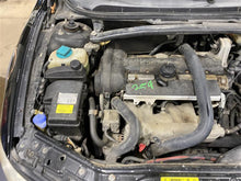 Load image into Gallery viewer, CENTER PILLAR CUT Volvo V70 2001 01 02 03 04 - 07 Left - 1136864