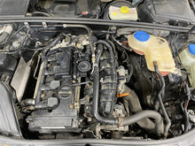 Load image into Gallery viewer, CARRIER ASSEMBLY Audi A4 2002 02 2003 03 04 05 06 07 08 - 1136956