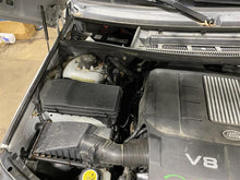 Load image into Gallery viewer, QUARTER PANEL CUT ASSEMBLY Range Rover 2003 03 2004 04 05 06 - 12 Right - 1137758