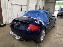 Load image into Gallery viewer, FRONT BUMPER Audi TT 00 01 02 03 04 05 06 - 1139293