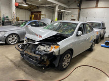 Load image into Gallery viewer, FRONT DOOR GLASS Elantra 2007 07 2008 08 2009 09 2010 10 Right - 1142644