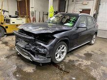 Load image into Gallery viewer, CARRIER ASSEMBLY BMW 330i X1 2006 06 2013 13 2014 14 Auto Front - 1143156