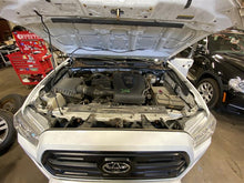 Load image into Gallery viewer, DASH CONSOLE SWITCH Toyota Tacoma 2016 16 - 1142756