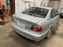 Load image into Gallery viewer, AIR CLEANER BOX BMW 530i 2001 01 2002 02 2003 03 - 1149632