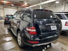 Load image into Gallery viewer, SUNROOF ASSEMBLY ML320 ML350 ML63 2006 06 2007 07 08 09 10 11 - 1150583