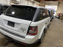 Load image into Gallery viewer, GAS FUEL FILLER LID DOOR Land Rover Range Rover Sport 2011 11 - 1149130