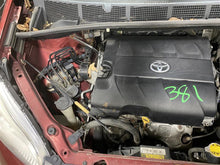 Load image into Gallery viewer, CENTER PILLAR CUT Toyota Sienna 11 12 13 14 15 16 17 Left - 1152480