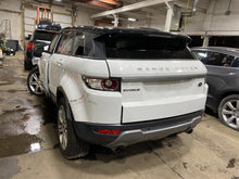Load image into Gallery viewer, REAR BUMPER ASSEMBLY Land Rover Evoque 12 13 14 15 16 17 18 - 1153975