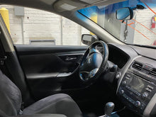 Load image into Gallery viewer, FRONT INTERIOR DOOR TRIM PANEL Nissan Altima 2013 13 - 1156003