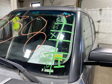 Load image into Gallery viewer, PLASTIC ENGINE COVER Land Rover Range Rover 2007 07 - 1159153