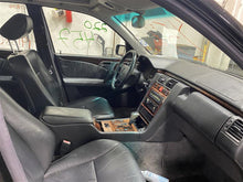 Load image into Gallery viewer, AC COMPRESSOR Mercedes C220 C36 E300 96 97 98 99 - 03 - 1161195