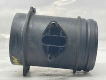 Load image into Gallery viewer, Mass Air Flow Sensor Meter MAF Audi A6 A8 2000 00 - NW4712