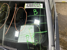 Load image into Gallery viewer, AIR CLEANER BOX BMW 550i 550i Gt 650i 10 11 12 13 Left - 1165732