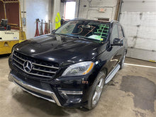 Load image into Gallery viewer, TOW TRAILER HITCH Mercedes-Benz ML350 ML450 ML550 ML63 2014 14 - 1169429