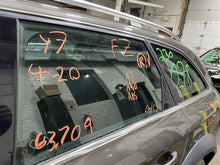 Load image into Gallery viewer, WINDSHIELD WIPER MOTOR Audi A4 Allroad S4 09 10 11 12 13 14 - 1253130