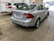 Load image into Gallery viewer, INDEPENDENT REAR SUSPENSION Volvo S60 15 16 17 18 19 Left - 1287549