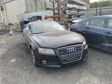 Load image into Gallery viewer, 2011 Audi A5 Floor Shifter - 1287397