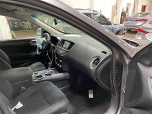 Load image into Gallery viewer, FRONT STRUT SHOCK Nissan Pathfinder 13 14 15 16 Right - 1290621