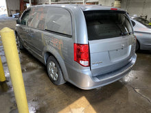 Load image into Gallery viewer, Loaded Beam Axle Town & Country Caravan Ram Van 2012-2016 - 1292753