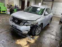 Load image into Gallery viewer, REAR QUARTER GLASS Nissan Pathfinder 13 14 15 16 17 Left - 1292971