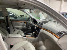 Load image into Gallery viewer, SUNROOF MOTOR Mercedes-Benz E320 2004 04 - 1296177