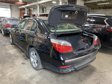 Load image into Gallery viewer, HEADLIGHT LAMP ASSEMBLY BMW 525i 530i 545i 550i 05 06 07 Right - 1296297