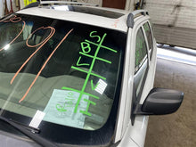 Load image into Gallery viewer, CENTER PILLAR CUT Volvo V70 2001 01 02 03 04 - 07 Right - 1297209