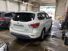 Load image into Gallery viewer, CONSOLE LID Nissan Pathfinder 2015 15 - 1298506