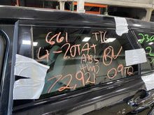 Load image into Gallery viewer, WINDSHIELD WIPER ARM Land Rover Evoque 2013 13 - 1299279