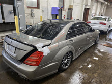 Load image into Gallery viewer, AIR INJECTION PUMP SMOG Mercedes CLK550 E350 SL550 S450 S550 06 07 08 09 10 11 - 1301144