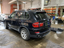 Load image into Gallery viewer, WINDSHIELD WIPER ARM BMW X5 2012 12 - 1304507