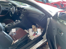Load image into Gallery viewer, FRONT STRUT SHOCK Genesis 2009 09 2010 10 2011 11 2012 12 Right - 1304132