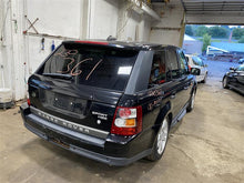 Load image into Gallery viewer, HEADLIGHT LAMP ASSEMBLY Range Rover Sport 06 07 08 09 Right - 1302978