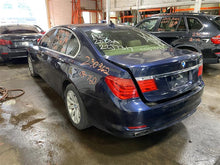 Load image into Gallery viewer, 2010 BMW 750 HYBRID 750i 750il 750LI Floor Shifter - 1304928