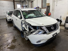 Load image into Gallery viewer, FRONT INTERIOR DOOR TRIM PANEL Nissan Pathfinder 2016 16 - 1306384