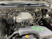 Load image into Gallery viewer, FUEL PUMP Mitsubishi Montero 2003 03 2004 04 2005 05 2006 06 - 1309564
