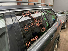 Load image into Gallery viewer, 2005 Volvo XC90 Floor Shifter - 1315084