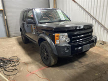 Load image into Gallery viewer, Center Pillar Cut Land Rover LR3 LR4 2005 05 2006 06 2007 07 08 09 - 11 Right - 1323499