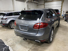 Load image into Gallery viewer, REAR QUARTER GLASS Porsche Cayenne 11 12 13 14 15 16 17 18 Left - 1325519