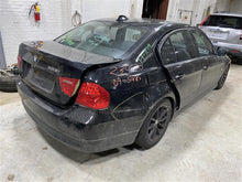 Load image into Gallery viewer, 2009 BMW 328i Floor Shifter - 1327052