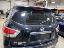 Load image into Gallery viewer, CENTER PILLAR CUT Nissan Pathfinder 14 15 16 17 Right - 1330819