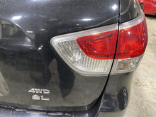Load image into Gallery viewer, CENTER PILLAR CUT Nissan Pathfinder 2014 14 2015 15 2017 17 Left - 1330792