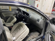 Load image into Gallery viewer, 2011 Audi A5 Floor Shifter - 1332054