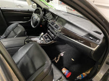 Load image into Gallery viewer, FRONT DOOR VENT GLASS 528i 535i 550i Active 5 M5 2011-2016 Left - 1332520